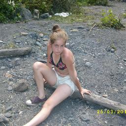 Dorisv29Zamora's profile picture. estoy totalmente segura que tragarse de alguien es como estar en un sueño en el cual nunca te despiertas... enamorarse es lo mas rico posible en la TIERRA....