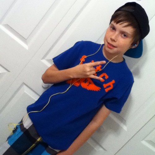 My names jacob. Live in canada and im polish! Play video games more then sports...