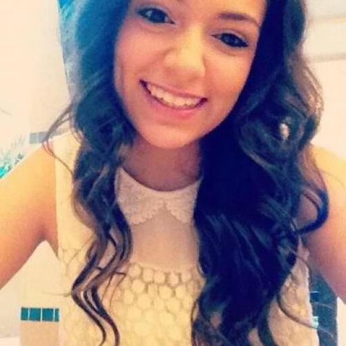 Hey I'm Bethany Mota but you can call me Beth!I'm a YouTuber,a guru,and a Vlogger.♥All around Girly-Girl.|15|Roleplay•Nutella•