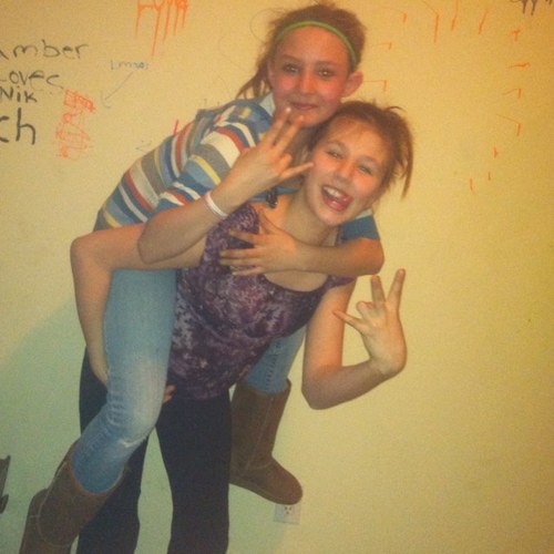 Follow my cute sissy @raelyn_baby