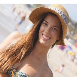 vivir es sentir que cada día despiertas con un sueño y al final de éste has avanzado para lograr aquello..ღ