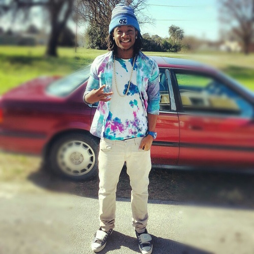 #YoungArtist Follow me I follow back. Instagram:_Weefy.