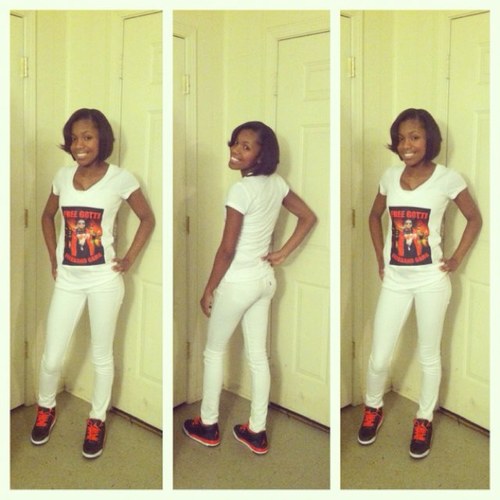 I'm Crystal,, 160 CHARACTERS CNT DESCRIBE ME.... JUST FOLLOW OR UNFOLLOW!!!! STR8 LIKE DAT
