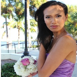 PR & Marketing Padawan• Makeup Hoarder• Shoes & Jeans Enthusiast• Food Lover• #LadyDroolius