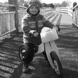 I blog about my journey from the sofa to the bike lane, I have a long road ahead of me, join me!