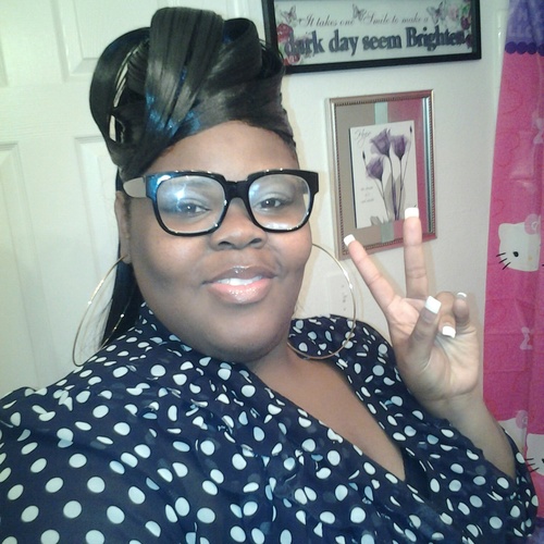 I'm a cool down to earth female that likes to have fun. I don't do the #Team thing because Im me (Only One) DON'T FOLLOW ME CAUSE I DONT KNO WHERE IM GOING