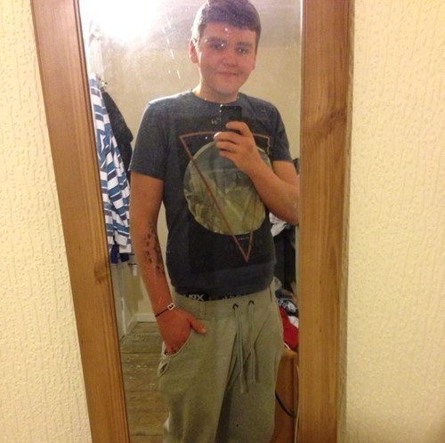 Sparkey_Ark's profile picture. , , love and live life day by day and always hope for the best but expect the worst, be happy:D