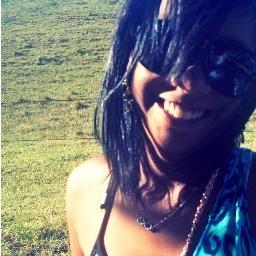 Brilhando em vida, sorrindo à toa só vibrando amor e paz...