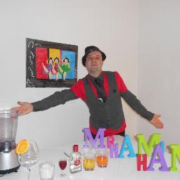 Hi my dear friends. I am Hamed end I'd like to meet you as a friend.I am a funy guy with positive image.