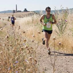 ENTRENADOR DE ATLETISMO INTERNACIONAL
PREPARADOR DEPORTIVO
JUANCARLOSARJONAOLLERO@HOTMAIL.COM