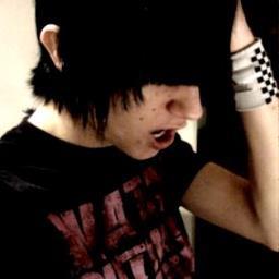 Beste vriendin : @HenniexBMTH 3  Limp bizkit - Hollywood Undead - Rapcore - Death core.