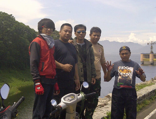Asyik d ajak ngobrol