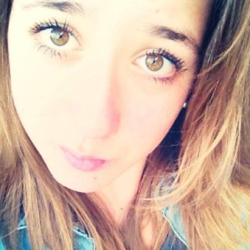 Je m'appelle Camille, j'ai 14 ans j'habite à Tours! Suis-moi et je te suit.❤ #Mixer #Directioner