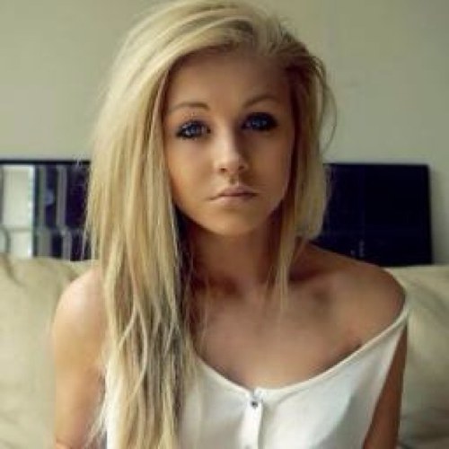 LeCompteDesAdo's profile picture. ▲ Ici c'est le compte et les tweets dediés aux ados ! ❤ #FollowBack ▲ Compte géré par @Raelsan