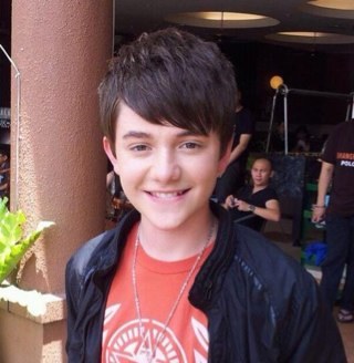 New Single Sunshine & City Lights available here http://t.co/pLLy6SQCLg 
greysonchance! Music video for #SCL http://t.co/W2FmdSwIIC!  http://t.co/2L0Y3uByu2