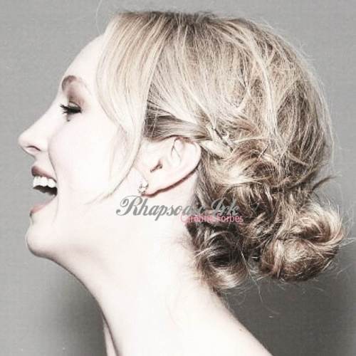 ФI've never had macaroons in my whole life.. Until Tyler shoved it in my mouth. The macaroons, I mean.Ф ||TVD | RP||