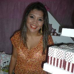 Eu andarei vestido e armado, com as armas de São Jorge. Para que meus inimigos tendo pés não me alcancem, tendo mãos não me peguem, tendo olhos não me exerguem.