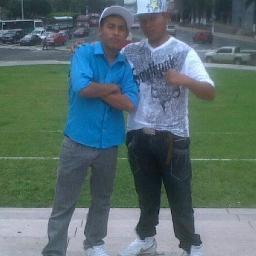 bueno pertenesco a un grupo q se yama xponentes urbanos  y lo q nos encula es hacer hip hop y si no te gusta nos vale verga