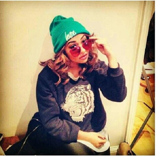 The Official Vanessa White Fan Page #TeamSatsUSA 1/5 follows :) My Love Bug Vanessa Followed on 4/17/13 & Mr.Vince Kidd followed on 5/12/13♥