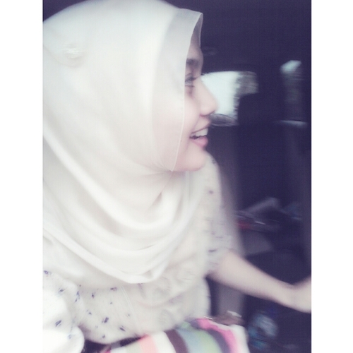 bilapratiwy's profile picture. Hey Irf! be blind, be expectless, then you'll happy forever and ever.