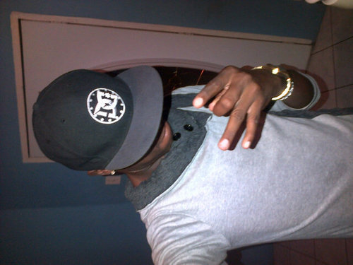 deepset95's profile picture. Hot head