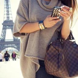 Hi everyone! I'm Klea ..Im from Albania!!...Follow me and i follow u back ^^  :-) ...