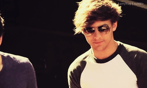 BooBearTomCHS's profile picture. Im the kid that everyone ignores. Im trying to hold together a broken family. Junior with big dreams.