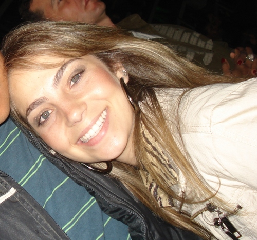 FabianaPadua's profile picture. 