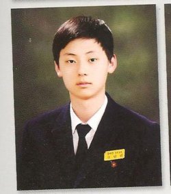อันยองคับผมฮวัง มินฮยอน เสาไฟฟ้าของNU'ESTคับ ผมหล่อ สปอต ปูซาน คับ  และผมเหมือนอูฐ- - มาบ้าๆบอๆกันนะคับ.. #แฟนผมชื่อ*เลิฟ* -/// -