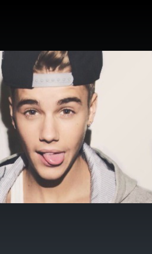 03/01/1994 at 00:56 clock was salvaged HOTTESTE BOY * - * ♥
#Justinbieber follower me !*-*♥ i love you !:) 
I M BELIEBER !*-*♥