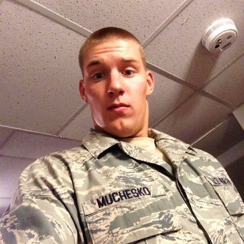 momoneymuchesko's profile picture. 