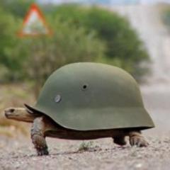 Чудак-чудаком и все тут! ))))