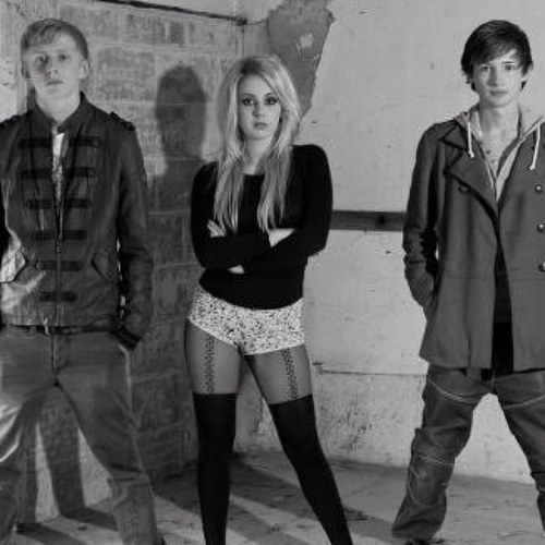 Tilly are a three-piece outfit from Derbyshire, follow for news on shows, songs and free stuff. For more visit http://t.co/wW9qv1cL2E