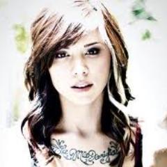 In Habblet: ChristinaPerri.