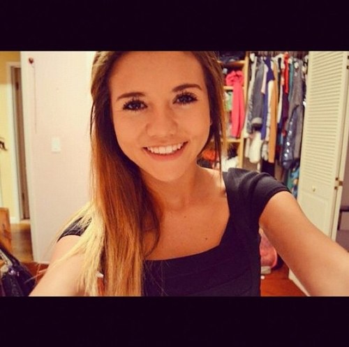 Blank10209's profile picture. Prettier than a picture, sweeter than a swisher✌