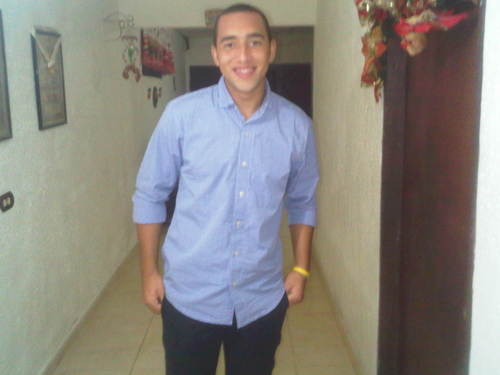 renny_moreno's profile picture. 