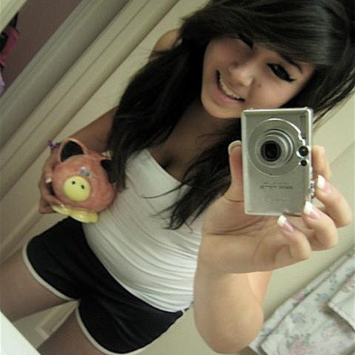 MelissaM_CRP's profile picture. Melissa Marie | 19 | Single and lookking | Bisexual |