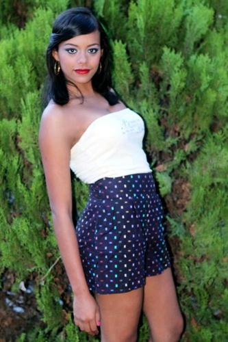 Chicaa sexy nacida en las adyacencias del valle de ccs .....totalmente DI VI NAa :*