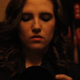 shellybearstoe's profile picture. i`m a pissy white bitch who has a lot of shit to complain about and not many people to share with so tada i ended up here.