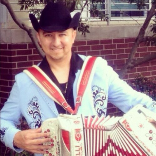 Accordionista de Nacho Galindo Jr. Y Su Conjunto Vencedor