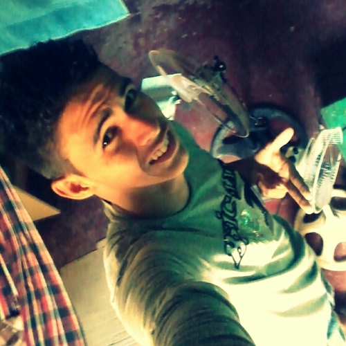 Voou caaszar maais dee um miilhaao dee vaagalumees poor aeer , paa Tii veer soorrir eu poszo cooloriir uu ceeu de ouTra coor ..