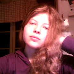 FruitFroosh's profile picture. Måste erkänna att enda anledningen till att jag skaffade Twitter är för att få lite update om vissa, exempelvis Jedward och Rise Against... Allt annat är bonus.