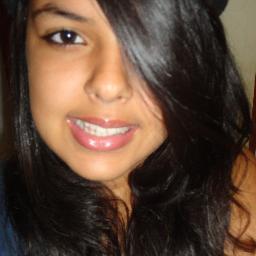 posso ser feia para alguns bonita para varios gorda ou magra tanto faz maas sincera e verdadeira sempre sera