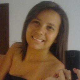 .. Pra quem tem pensamento forte , o impossivel é so questão de opinião .. 
( Chorão ) *
