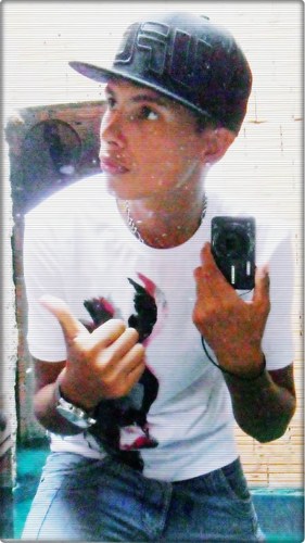 Eu só quero msm é um bom rollê com meUss parçerOs pra provar q naà vida amizade vale bem mais q dinheiro ..D: