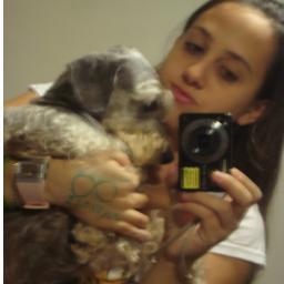 nandavieira28's profile picture. 