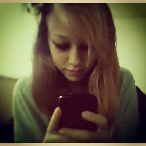 ♥ i'm directioner and ? 
 Instagram : http://t.co/maig9pJd