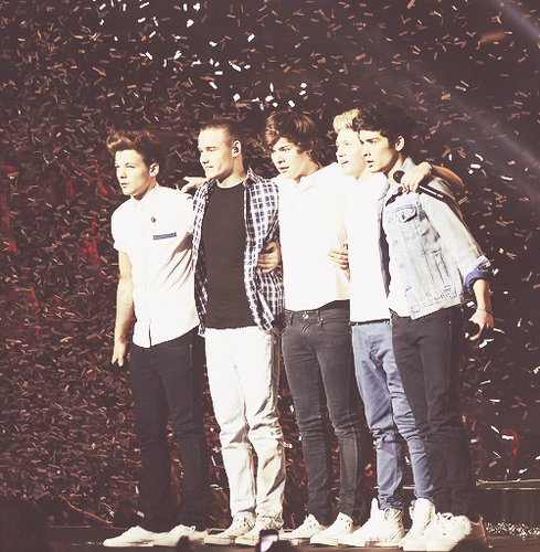 TodoSobe1D's profile picture. siguiendo a @OneDirection pagina dedicada a las #DirectionersLatinas #DirectionerBoy