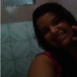 uma menina apaixonada por big time rush e nao gosto q os ensulteos