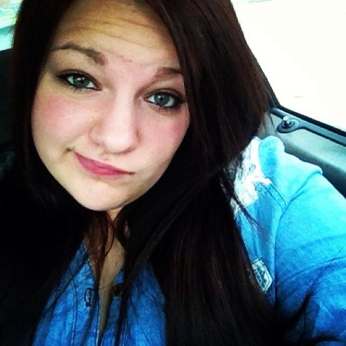 Haley. 20. Morehead State University. Vet tech. Living the width!